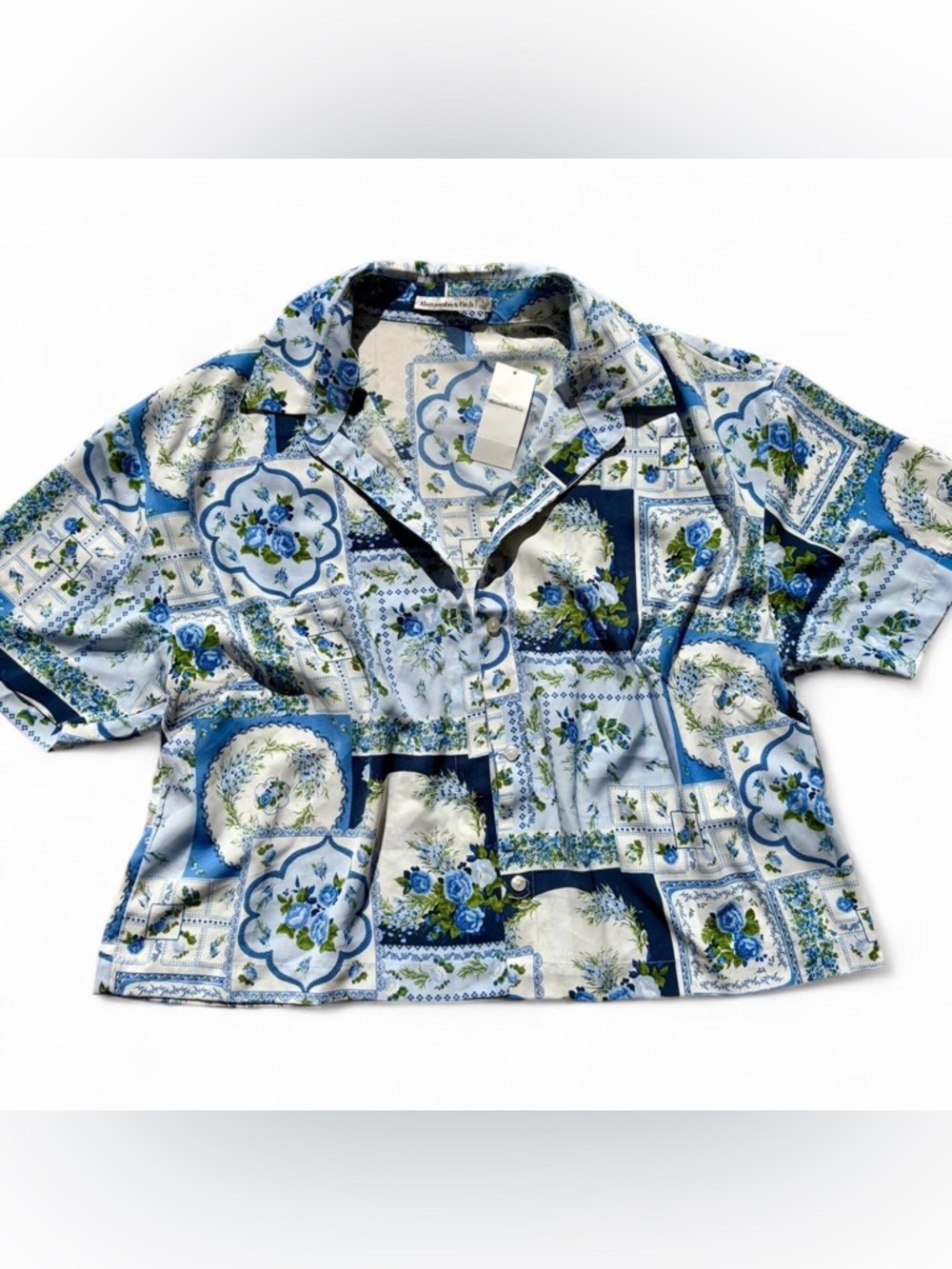 Abercrombie & Fitch Satin Short Sleeve Button Shirt – NWT - Women’s Large 💙